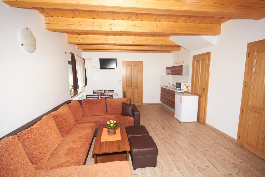U Haryho Hotel Dolni Becva Exterior photo