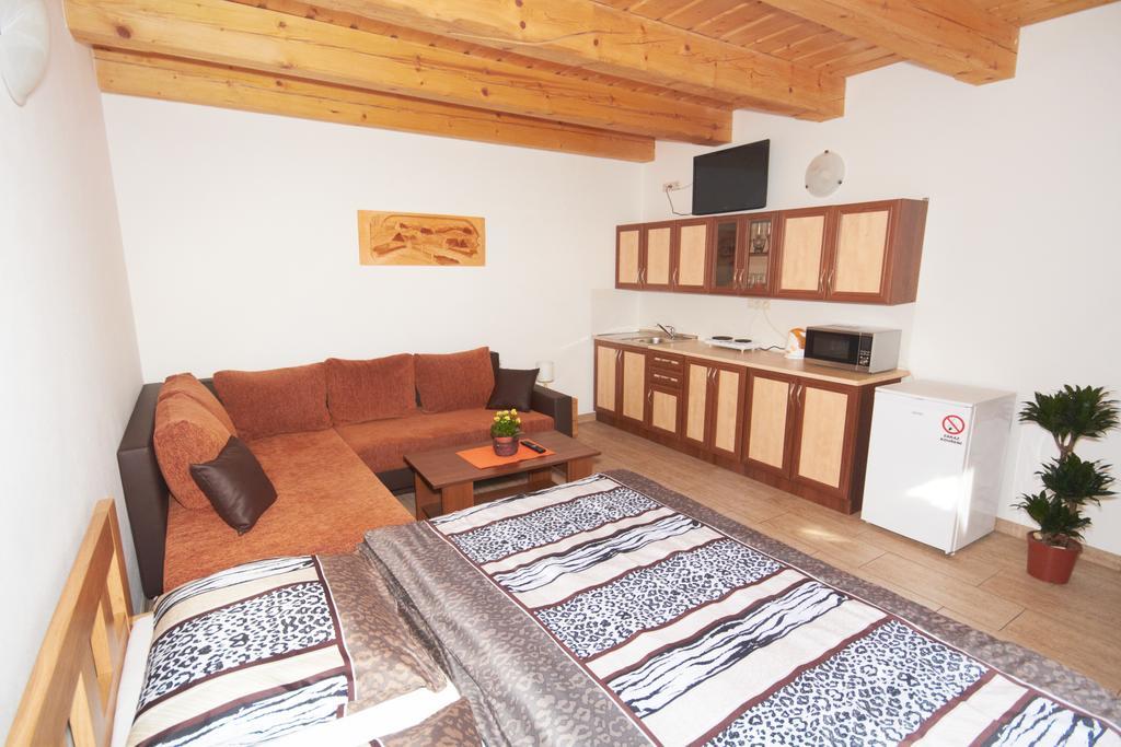 U Haryho Hotel Dolni Becva Exterior photo